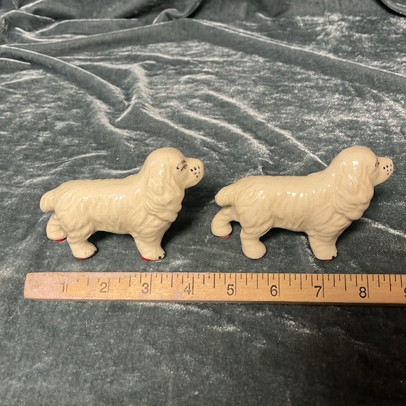 Pair of VTG Dogs - Picture 3 of 5